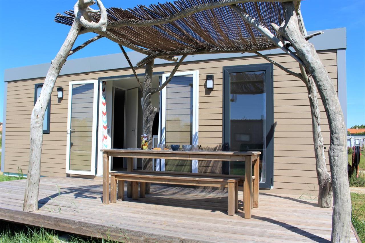 Camping Les Bois Flottés Salin-de-Giraud Exterior foto