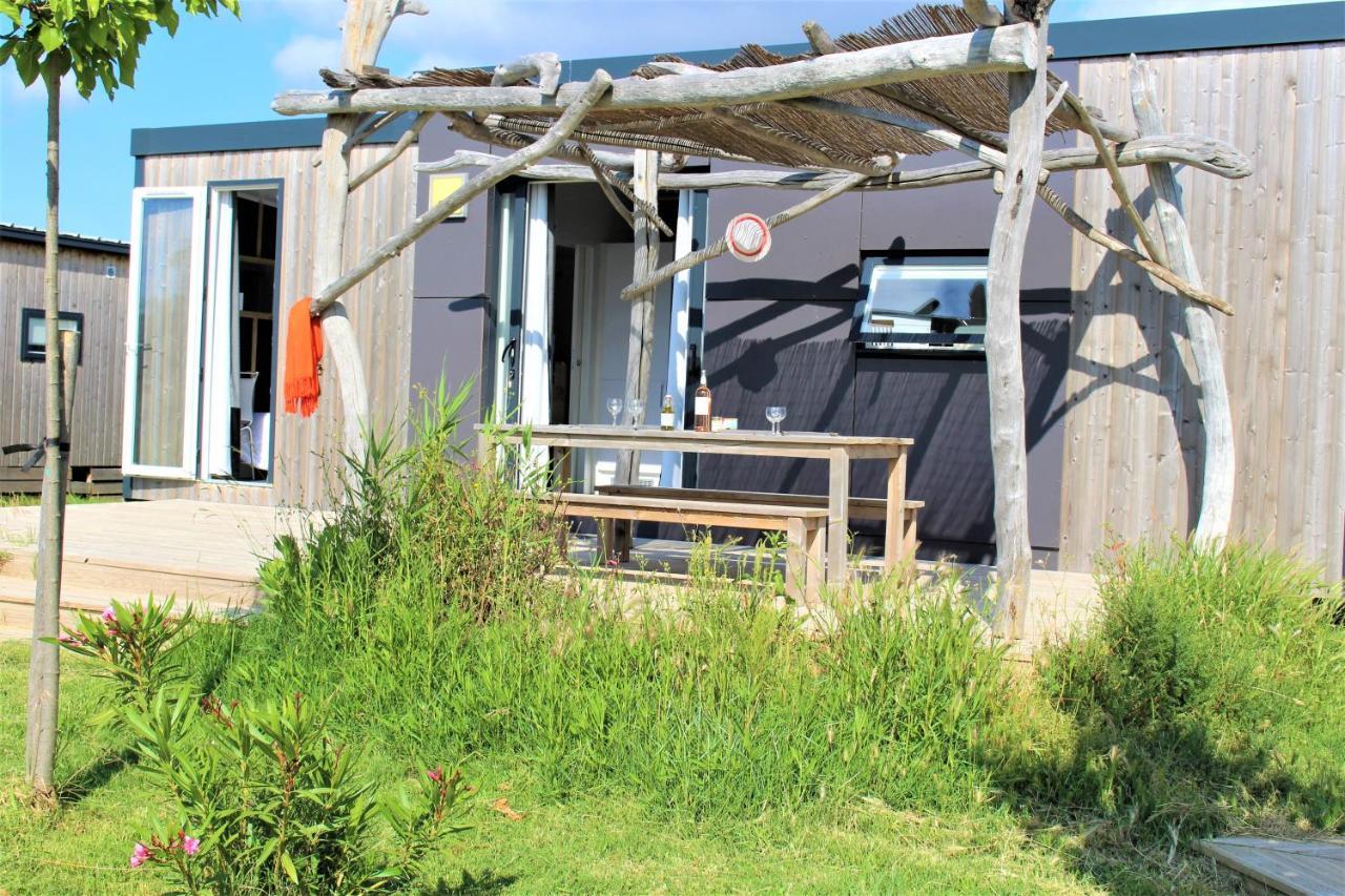 Camping Les Bois Flottés Salin-de-Giraud Exterior foto